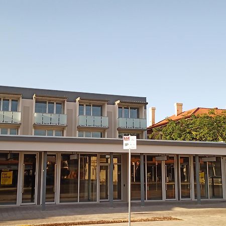 Semaphore Splash Apartments Port Adelaide Exterior photo